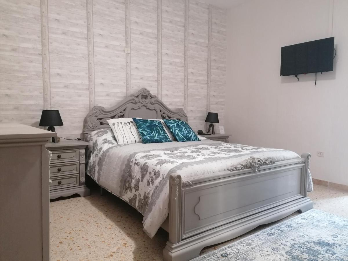 Casa Rosa Abruzzo Bed & Breakfast Musellaro ภายนอก รูปภาพ